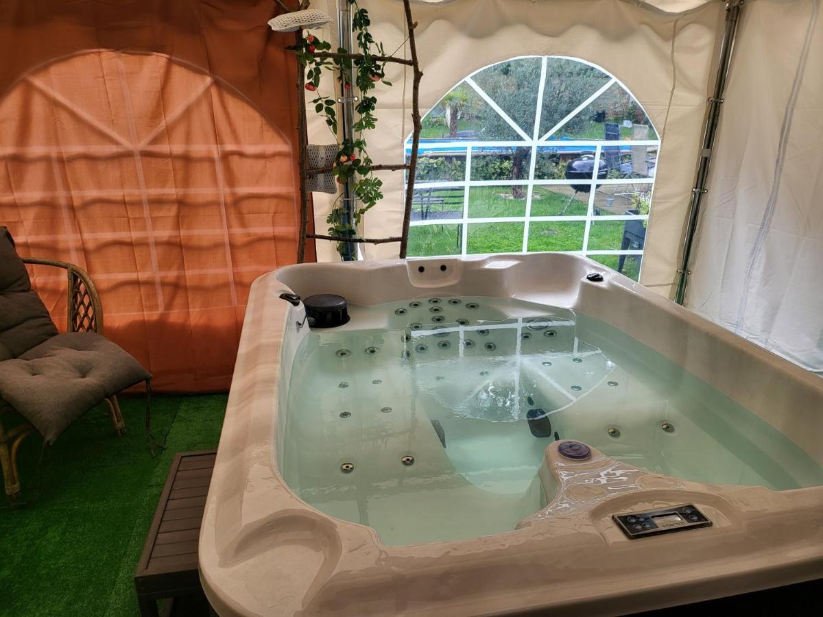 Bed and Breakfast Choisy Le Jacuzzi Exteriér fotografie